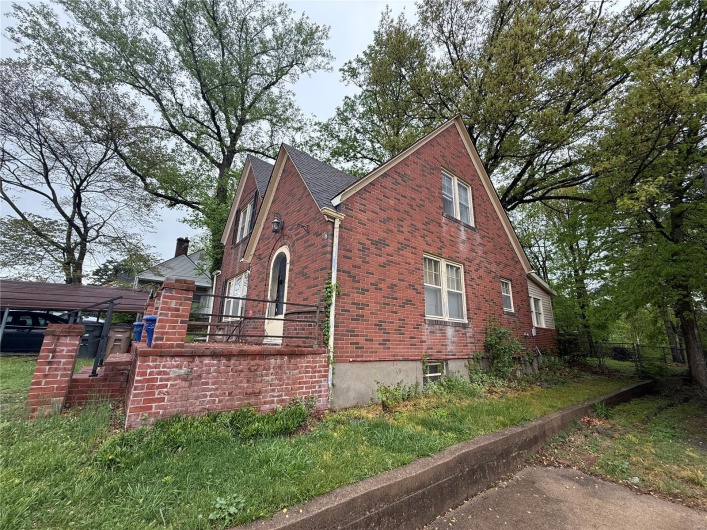 420 Cape Rock Drive, Cape Girardeau, Missouri 63701, 3 Bedrooms Bedrooms, 7 Rooms Rooms,2 BathroomsBathrooms,Residential,For Sale,Cape Rock,MAR25026830