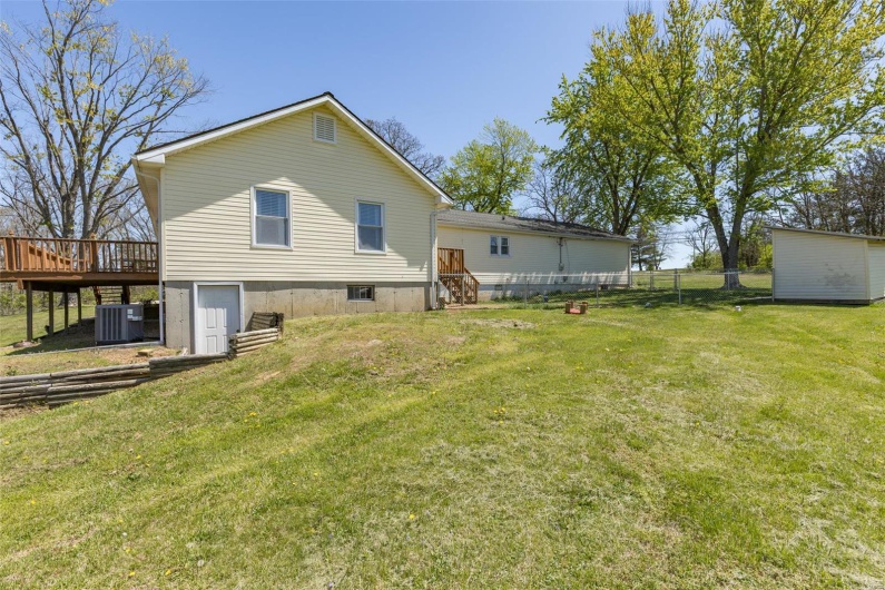 5411 Hillsboro Road, Farmington, Missouri 63640, 4 Bedrooms Bedrooms, 8 Rooms Rooms,2 BathroomsBathrooms,Residential,For Sale,Hillsboro,MAR25023482