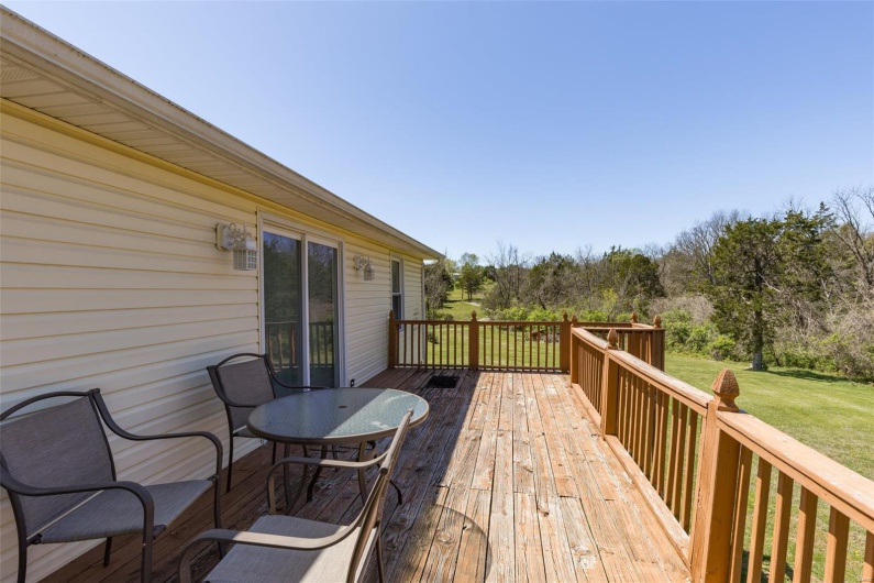 5411 Hillsboro Road, Farmington, Missouri 63640, 4 Bedrooms Bedrooms, 8 Rooms Rooms,2 BathroomsBathrooms,Residential,For Sale,Hillsboro,MAR25023482