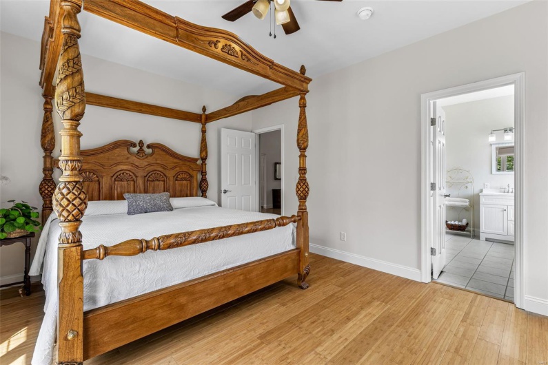 412 Wellington Place, Farmington, Missouri 63640, 3 Bedrooms Bedrooms, 9 Rooms Rooms,2 BathroomsBathrooms,Residential,For Sale,Wellington Place,MAR25026784
