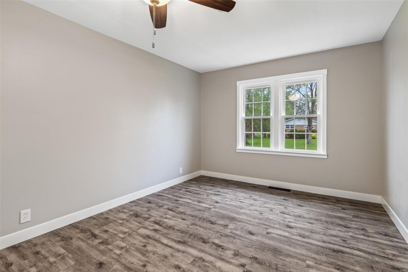 614 Stam Street, Farmington, Missouri 63640, 4 Bedrooms Bedrooms, 10 Rooms Rooms,3 BathroomsBathrooms,Residential,For Sale,Stam,MAR25027451