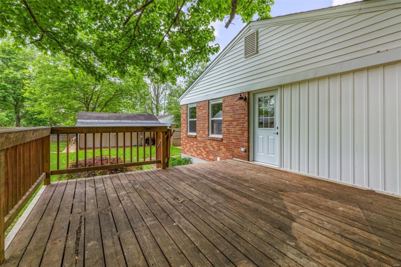 614 Stam Street, Farmington, Missouri 63640, 4 Bedrooms Bedrooms, 10 Rooms Rooms,3 BathroomsBathrooms,Residential,For Sale,Stam,MAR25027451