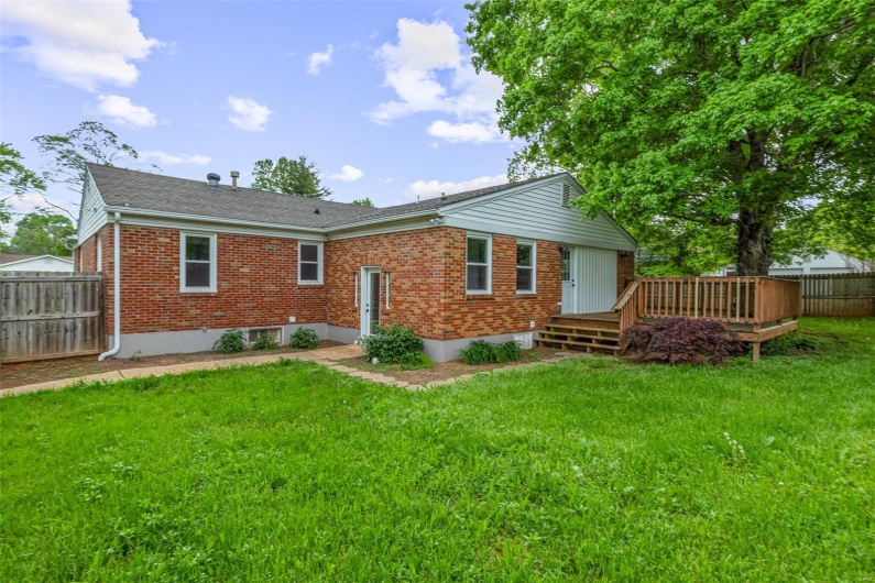 614 Stam Street, Farmington, Missouri 63640, 4 Bedrooms Bedrooms, 10 Rooms Rooms,3 BathroomsBathrooms,Residential,For Sale,Stam,MAR25027451