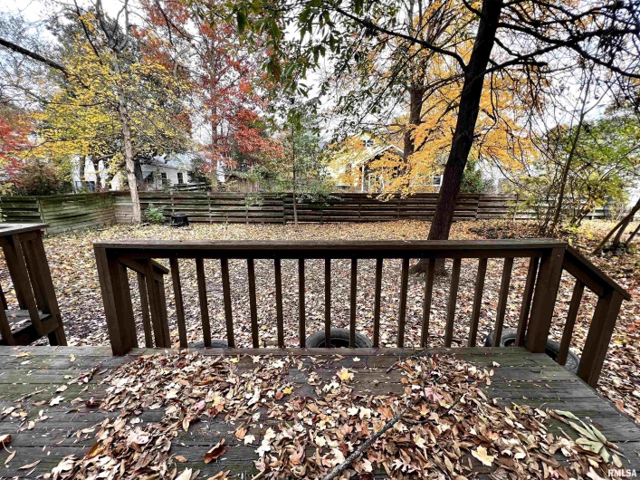 610 ELM Street, Carbondale, Illinois 62901, 3 Bedrooms Bedrooms, 0 ,1 BathroomBathrooms,Residential,For Sale,ELM,0,RMAEB451342