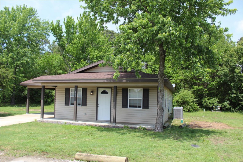 305 Corban Circle, Poplar Bluff, Missouri 63901, 3 Bedrooms Bedrooms, 7 Rooms Rooms,1 BathroomBathrooms,Residential,For Sale,Corban,MAR25028045