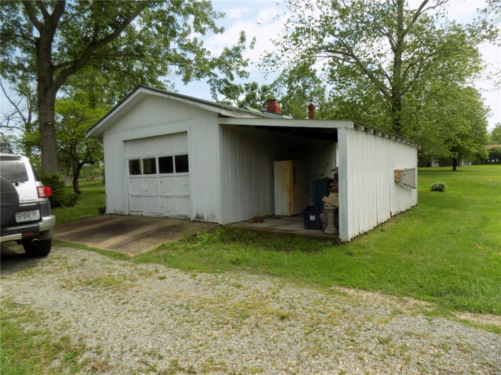 525 Russellville Road, Arcadia, Missouri 63621, 4 Bedrooms Bedrooms, 9 Rooms Rooms,1 BathroomBathrooms,Residential,For Sale,Russellville,MAR25028344