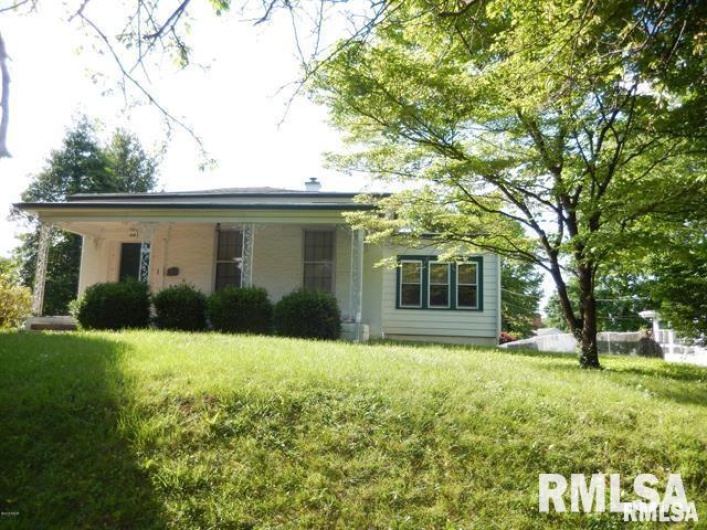 405 MAIN Street, Anna, Illinois 62906-0000, 3 Bedrooms Bedrooms, 0 ,2 BathroomsBathrooms,Residential,For Sale,MAIN,0,RMAEB456427
