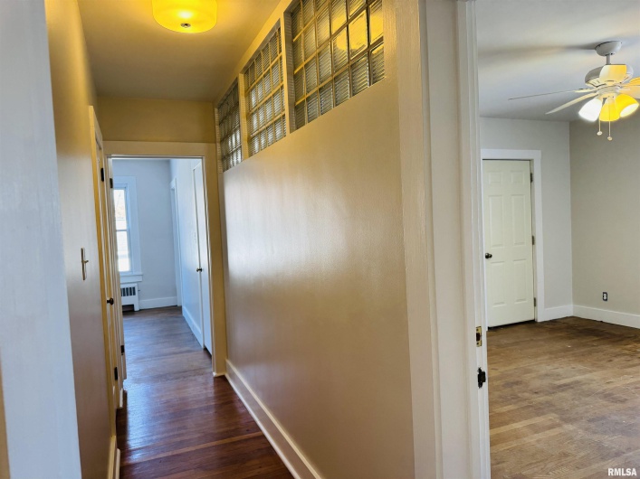405 MAIN Street, Anna, Illinois 62906-0000, 3 Bedrooms Bedrooms, 0 ,2 BathroomsBathrooms,Residential,For Sale,MAIN,0,RMAEB456427