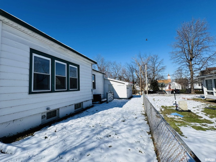 405 MAIN Street, Anna, Illinois 62906-0000, 3 Bedrooms Bedrooms, 0 ,2 BathroomsBathrooms,Residential,For Sale,MAIN,0,RMAEB456427