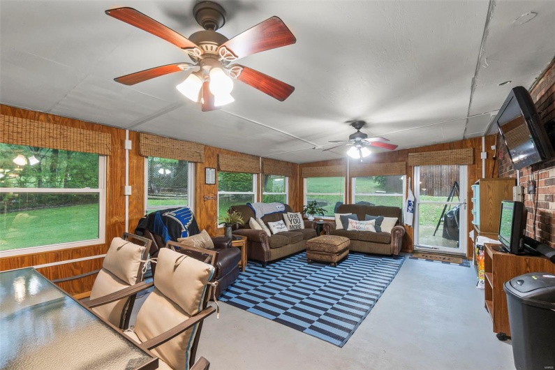 2026 Robinhood Circle, Cape Girardeau, Missouri 63701, 3 Bedrooms Bedrooms, 6 Rooms Rooms,3 BathroomsBathrooms,Residential,For Sale,Robinhood,MAR25028234