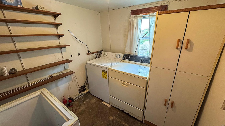 787 Memorial Drive, Ste Genevieve, Missouri 63670, 2 Bedrooms Bedrooms, 6 Rooms Rooms,1 BathroomBathrooms,Residential Lease,For Sale,Memorial,MAR25028424