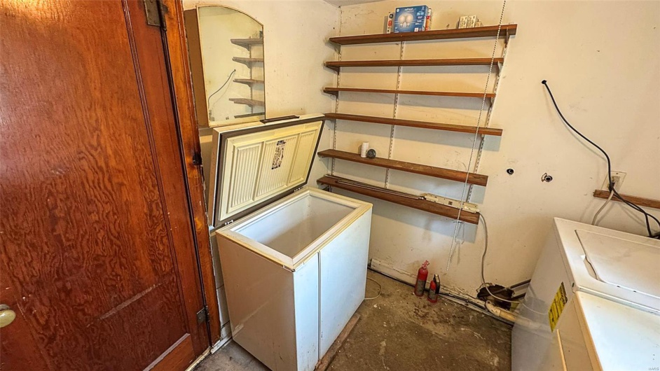 787 Memorial Drive, Ste Genevieve, Missouri 63670, 2 Bedrooms Bedrooms, 6 Rooms Rooms,1 BathroomBathrooms,Residential Lease,For Sale,Memorial,MAR25028424