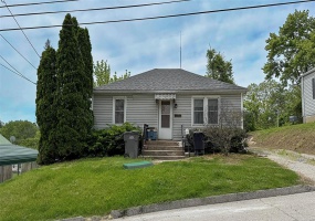 787 Memorial Drive, Ste Genevieve, Missouri 63670, 2 Bedrooms Bedrooms, 6 Rooms Rooms,1 BathroomBathrooms,Residential Lease,For Sale,Memorial,MAR25028424