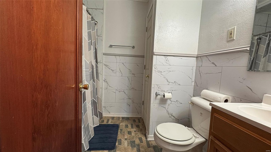 787 Memorial Drive, Ste Genevieve, Missouri 63670, 2 Bedrooms Bedrooms, 6 Rooms Rooms,1 BathroomBathrooms,Residential Lease,For Sale,Memorial,MAR25028424