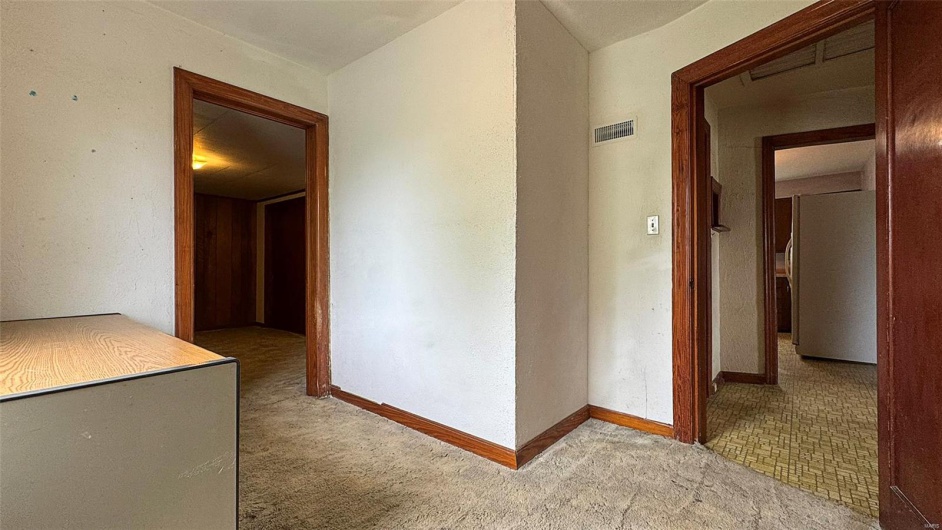 787 Memorial Drive, Ste Genevieve, Missouri 63670, 2 Bedrooms Bedrooms, 6 Rooms Rooms,1 BathroomBathrooms,Residential Lease,For Sale,Memorial,MAR25028424