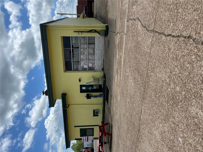 127 Main, Piedmont, Missouri 63957, ,Commercial Sale,For Sale,Main,MAR25028299