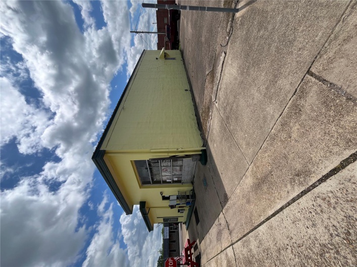 127 Main, Piedmont, Missouri 63957, ,Commercial Sale,For Sale,Main,MAR25028299