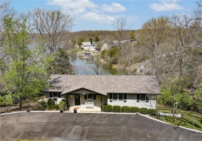 1207 Napoleon Drive, Bonne Terre, Missouri 63628, 4 Bedrooms Bedrooms, 8 Rooms Rooms,2 BathroomsBathrooms,Residential,For Sale,Napoleon,MAR25024162