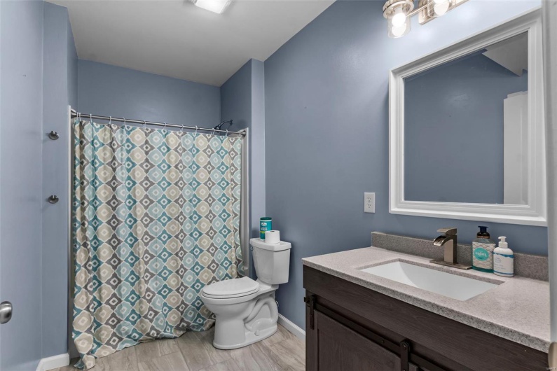 198 Galbaldon Court, Jackson, Missouri 63755, 4 Bedrooms Bedrooms, 5 Rooms Rooms,3 BathroomsBathrooms,Residential,For Sale,Galbaldon,MAR25027019