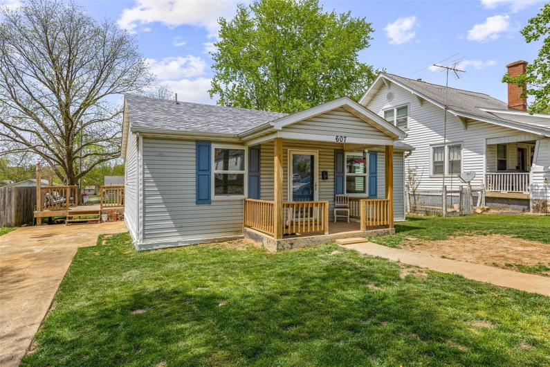 607 Grant Street, Desloge, Missouri 63601, 2 Bedrooms Bedrooms, 5 Rooms Rooms,1 BathroomBathrooms,Residential,For Sale,Grant,MAR25027397