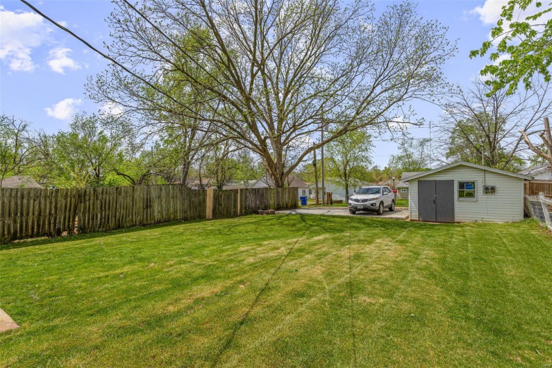 607 Grant Street, Desloge, Missouri 63601, 2 Bedrooms Bedrooms, 5 Rooms Rooms,1 BathroomBathrooms,Residential,For Sale,Grant,MAR25027397