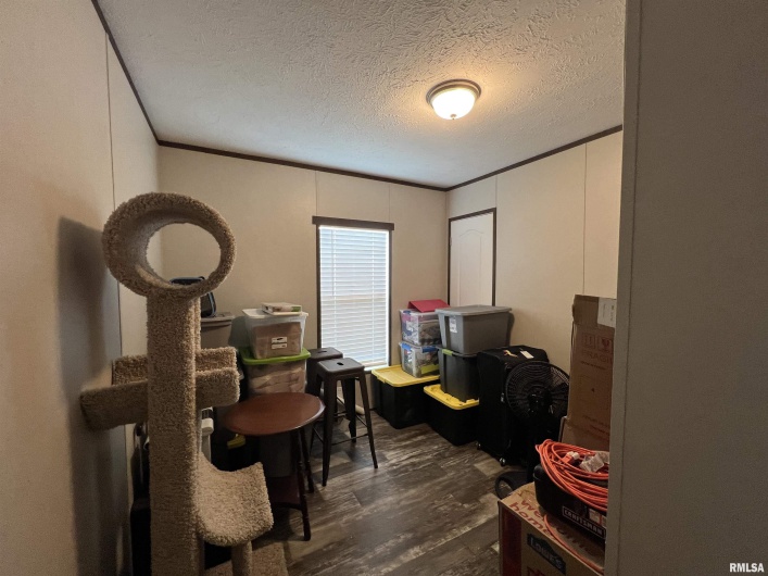 145 CHEROKEE Drive, Goreville, Illinois 62939, 3 Bedrooms Bedrooms, 0 ,2 BathroomsBathrooms,Residential,For Sale,CHEROKEE,0,RMAEB457539