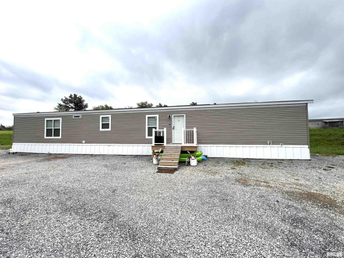145 CHEROKEE Drive, Goreville, Illinois 62939, 3 Bedrooms Bedrooms, 0 ,2 BathroomsBathrooms,Residential,For Sale,CHEROKEE,0,RMAEB457539