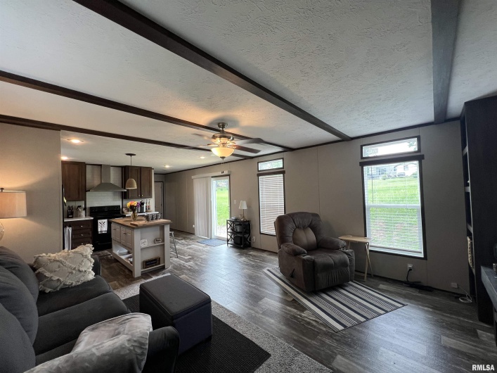 145 CHEROKEE Drive, Goreville, Illinois 62939, 3 Bedrooms Bedrooms, 0 ,2 BathroomsBathrooms,Residential,For Sale,CHEROKEE,0,RMAEB457539
