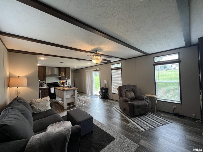 145 CHEROKEE Drive, Goreville, Illinois 62939, 3 Bedrooms Bedrooms, 0 ,2 BathroomsBathrooms,Residential,For Sale,CHEROKEE,0,RMAEB457539