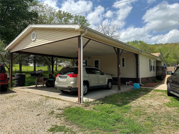 211 Lucas Street, Pilot Knob, Missouri 63663, 3 Bedrooms Bedrooms, 9 Rooms Rooms,2 BathroomsBathrooms,Residential,For Sale,Lucas,MAR25027882