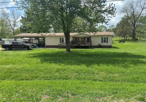 211 Lucas Street, Pilot Knob, Missouri 63663, 3 Bedrooms Bedrooms, 9 Rooms Rooms,2 BathroomsBathrooms,Residential,For Sale,Lucas,MAR25027882