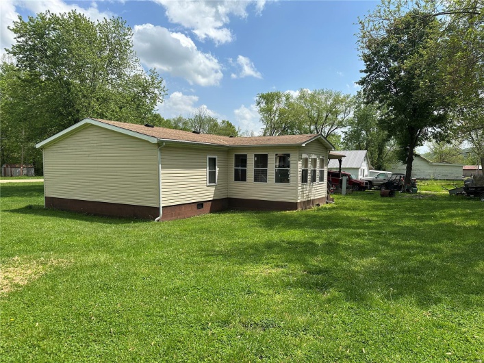 211 Lucas Street, Pilot Knob, Missouri 63663, 3 Bedrooms Bedrooms, 9 Rooms Rooms,2 BathroomsBathrooms,Residential,For Sale,Lucas,MAR25027882
