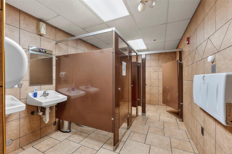2951 Old Orchard Road, Jackson, Missouri 63755, ,Commercial Sale,For Sale,Old Orchard,MAR25028465