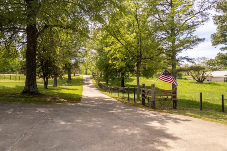 16785 County Road 624, Dexter, Missouri 63841, 4 Bedrooms Bedrooms, 15 Rooms Rooms,3 BathroomsBathrooms,Residential,For Sale,County Road 624,MAR25028498