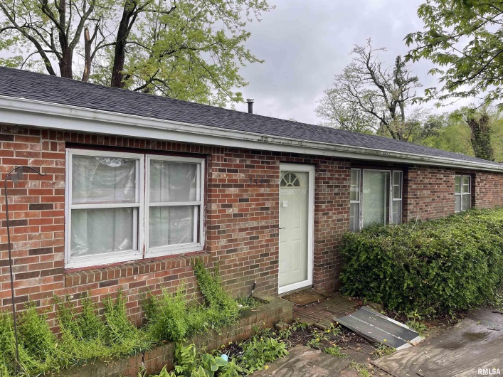 355 CHESTNUT Street, Alto Pass, Illinois 62905, 3 Bedrooms Bedrooms, 0 ,2 BathroomsBathrooms,Residential,For Sale,CHESTNUT,0,RMAEB457754