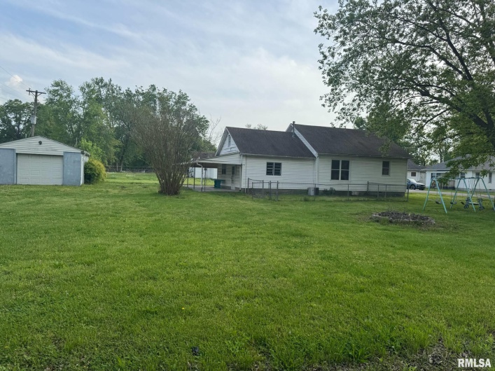604 23RD Street, Herrin, Illinois 62948, 2 Bedrooms Bedrooms, 0 ,1 BathroomBathrooms,Residential,For Sale,23RD,0,RMAEB457759