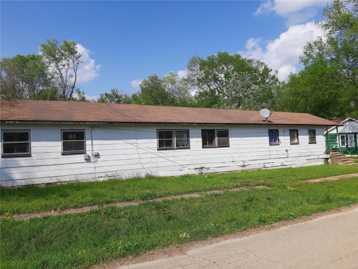 424 Poplar St., Piedmont, Missouri 63957, ,Commercial Sale,For Sale,Poplar St.,MAR24023538