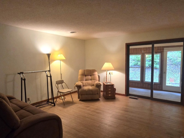 16043 County Road 624, Dexter, Missouri 63841, 3 Bedrooms Bedrooms, 5 Rooms Rooms,2 BathroomsBathrooms,Residential,For Sale,County Road 624,MAR25028360