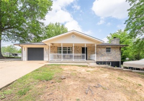 2003 Kysar Road Road, Poplar Bluff, Missouri 63901, 3 Bedrooms Bedrooms, 9 Rooms Rooms,1 BathroomBathrooms,Residential,For Sale,Kysar Road,MAR25027820