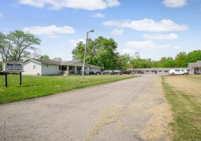 1950 Illinois Avenue, Carbondale, Illinois 62901, ,Commercial Sale,For Sale,Illinois,MAR25028679