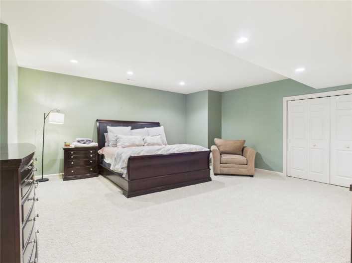 262 Woodland Hill Road, Poplar Bluff, Missouri 63901, 7 Bedrooms Bedrooms, 18 Rooms Rooms,5 BathroomsBathrooms,Residential,For Sale,Woodland Hill,MAR25028697