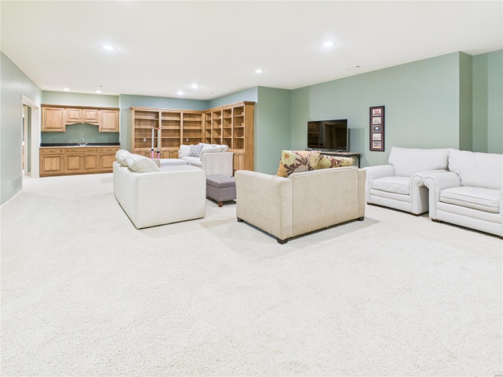 262 Woodland Hill Road, Poplar Bluff, Missouri 63901, 7 Bedrooms Bedrooms, 18 Rooms Rooms,5 BathroomsBathrooms,Residential,For Sale,Woodland Hill,MAR25028697