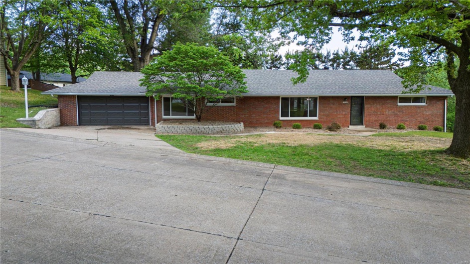 1626 Scivally Drive, Cape Girardeau, Missouri 63701, 3 Bedrooms Bedrooms, 6 Rooms Rooms,3 BathroomsBathrooms,Residential,For Sale,Scivally,MAR25027511