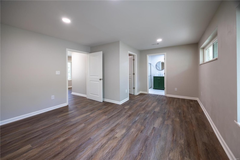 1626 Scivally Drive, Cape Girardeau, Missouri 63701, 3 Bedrooms Bedrooms, 6 Rooms Rooms,3 BathroomsBathrooms,Residential,For Sale,Scivally,MAR25027511