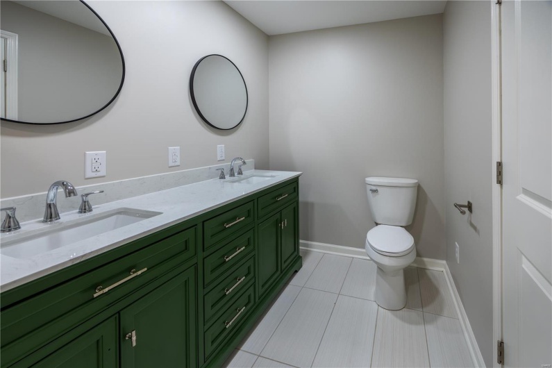 1626 Scivally Drive, Cape Girardeau, Missouri 63701, 3 Bedrooms Bedrooms, 6 Rooms Rooms,3 BathroomsBathrooms,Residential,For Sale,Scivally,MAR25027511
