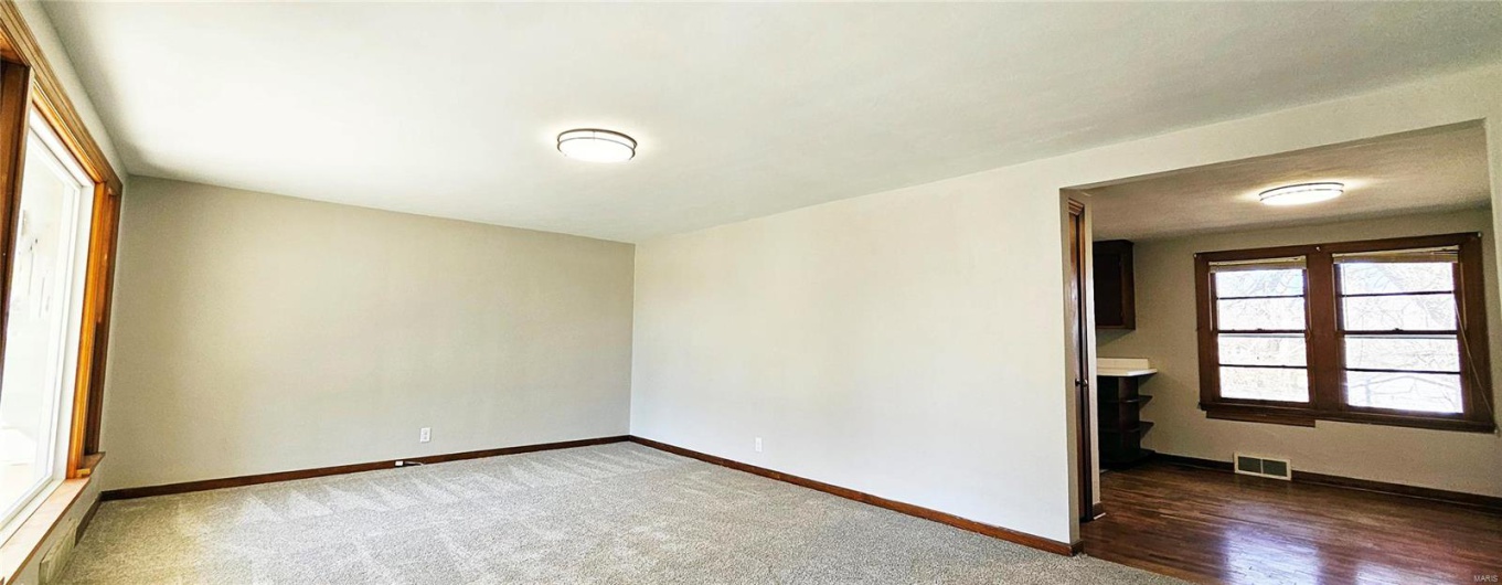 1606 New Madrid Street, Cape Girardeau, Missouri 63701, 2 Bedrooms Bedrooms, 4 Rooms Rooms,2 BathroomsBathrooms,Residential,For Sale,New Madrid,MAR25003714