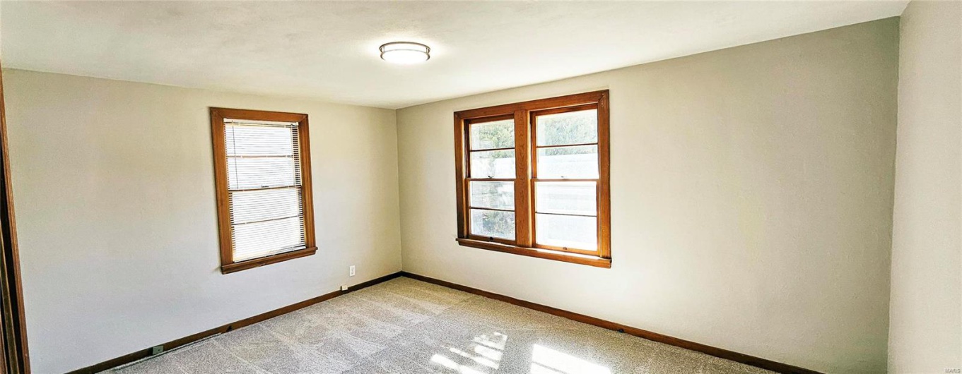 1606 New Madrid Street, Cape Girardeau, Missouri 63701, 2 Bedrooms Bedrooms, 4 Rooms Rooms,2 BathroomsBathrooms,Residential,For Sale,New Madrid,MAR25003714