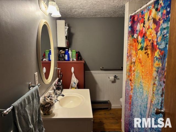 216 IOWA Street, Cambria, Illinois 62915, 3 Bedrooms Bedrooms, 0 ,1 BathroomBathrooms,Residential,For Sale,IOWA,0,RMAEB457772