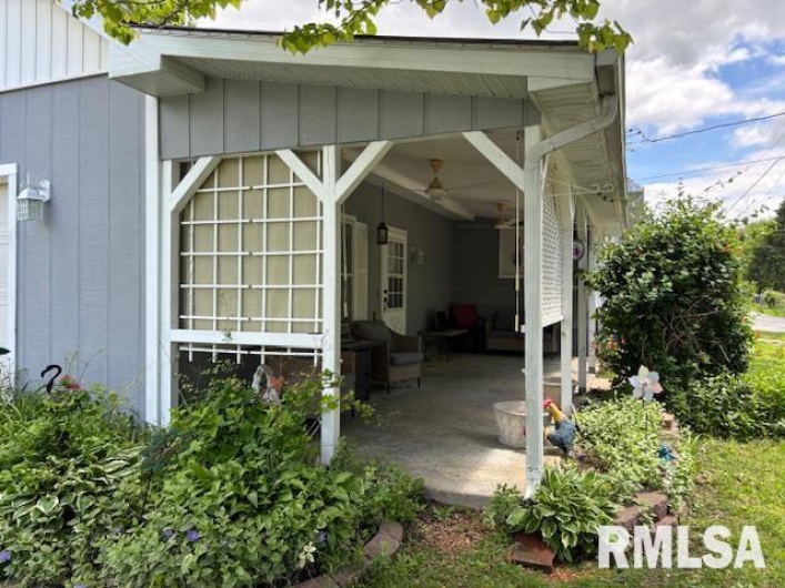 216 IOWA Street, Cambria, Illinois 62915, 3 Bedrooms Bedrooms, 0 ,1 BathroomBathrooms,Residential,For Sale,IOWA,0,RMAEB457772