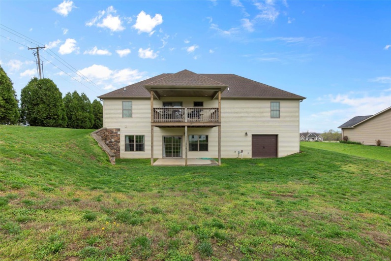 120 Starlight Ridge, Cape Girardeau, Missouri 63701, 3 Bedrooms Bedrooms, 5 Rooms Rooms,2 BathroomsBathrooms,Residential,For Sale,Starlight Ridge,MAR25019787